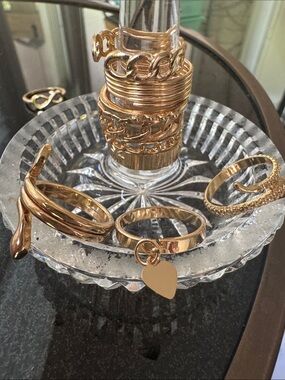 Gold Heart Charm Ring